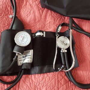 Stethoscope and sphygmomanometer